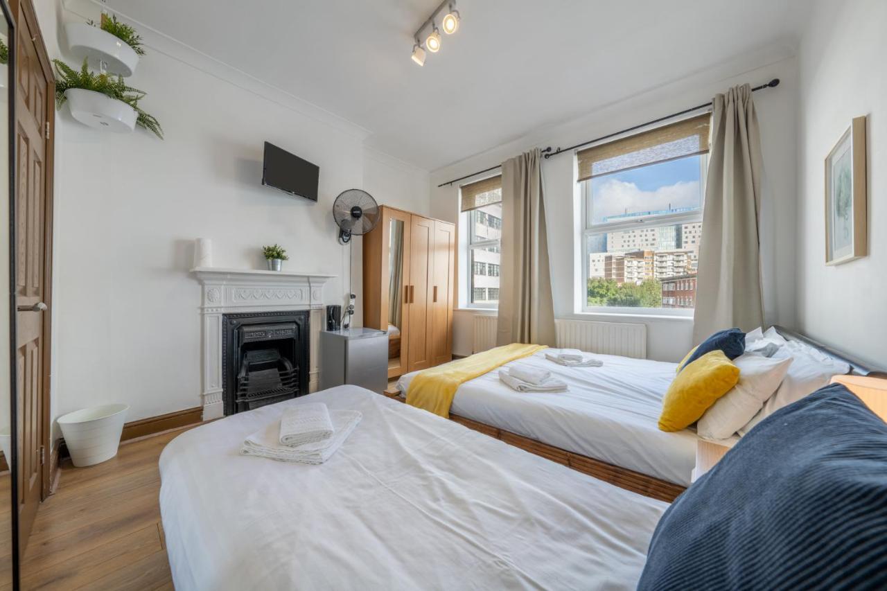 The Buross - Aldgate Aparthotel Londra Exterior foto